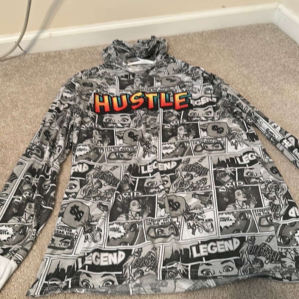 Long sleeve hooded graphic tee